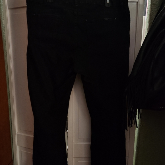 Jennifer Lopez boot cut stretch denim womens jeans size 16 2 pairs 1 black 1 blu - Picture 9 of 11